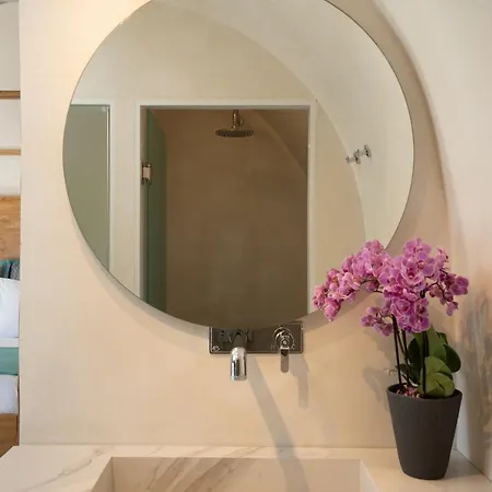 Gala Suites