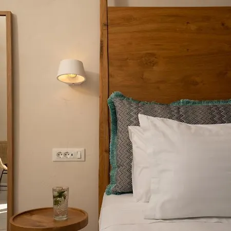 Gala Suites אויה
